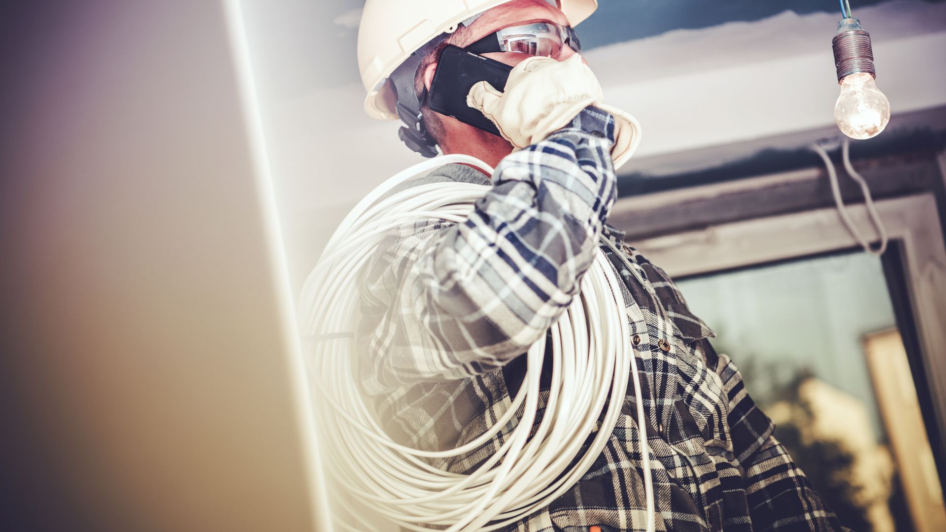 Selecting the appropriate electrical contractor is crucial, ensuring superior service from experienced electricians.