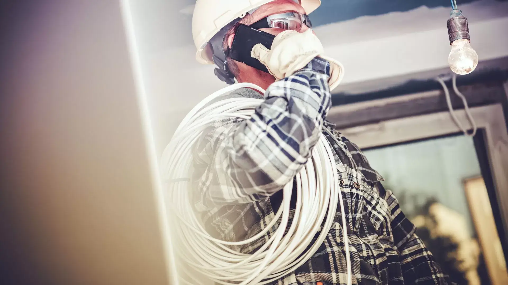 Selecting the appropriate electrical contractor is crucial, ensuring superior service from experienced electricians.