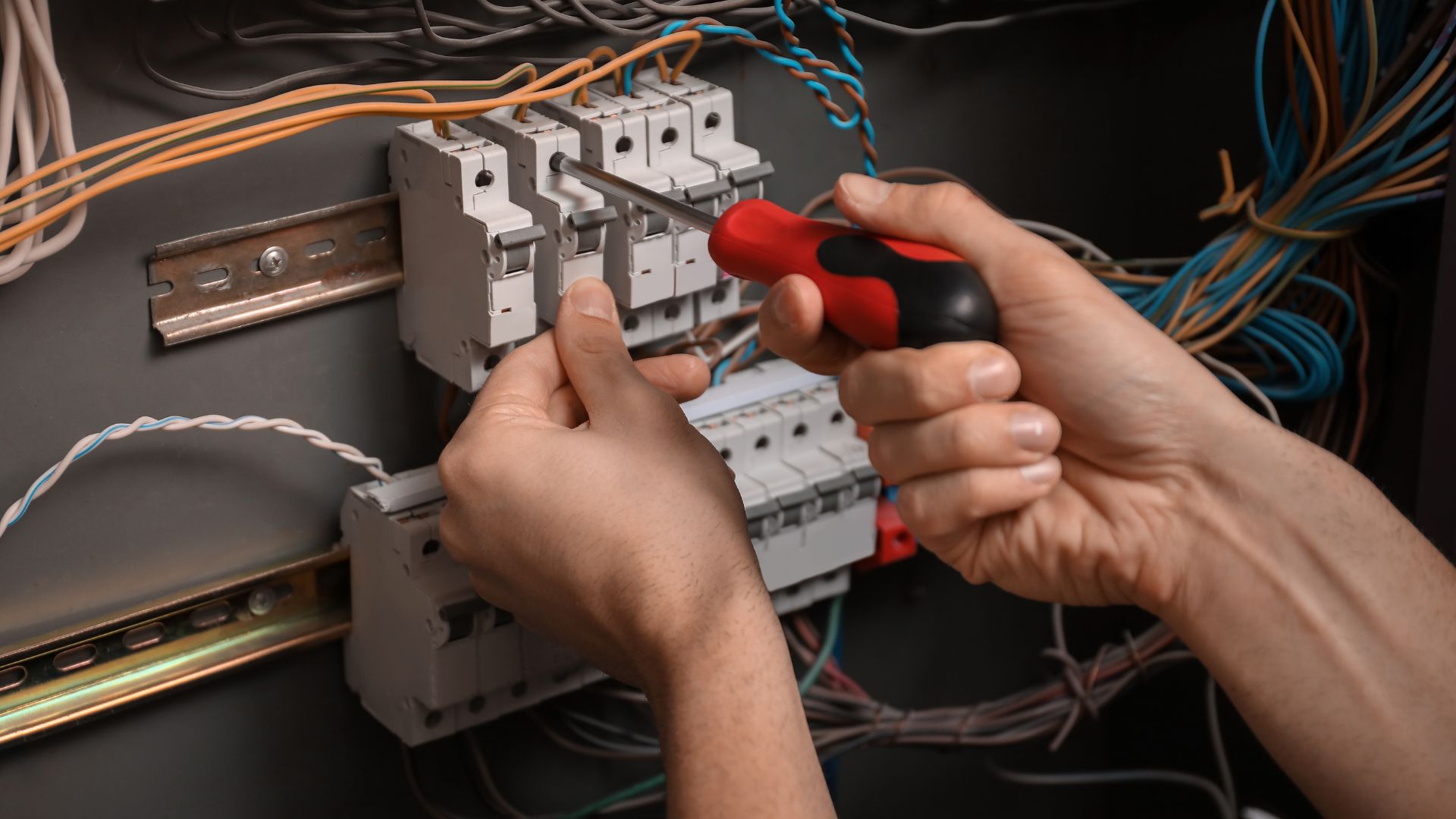 Routine Maintenance and Repair Services by iCAN Electricians