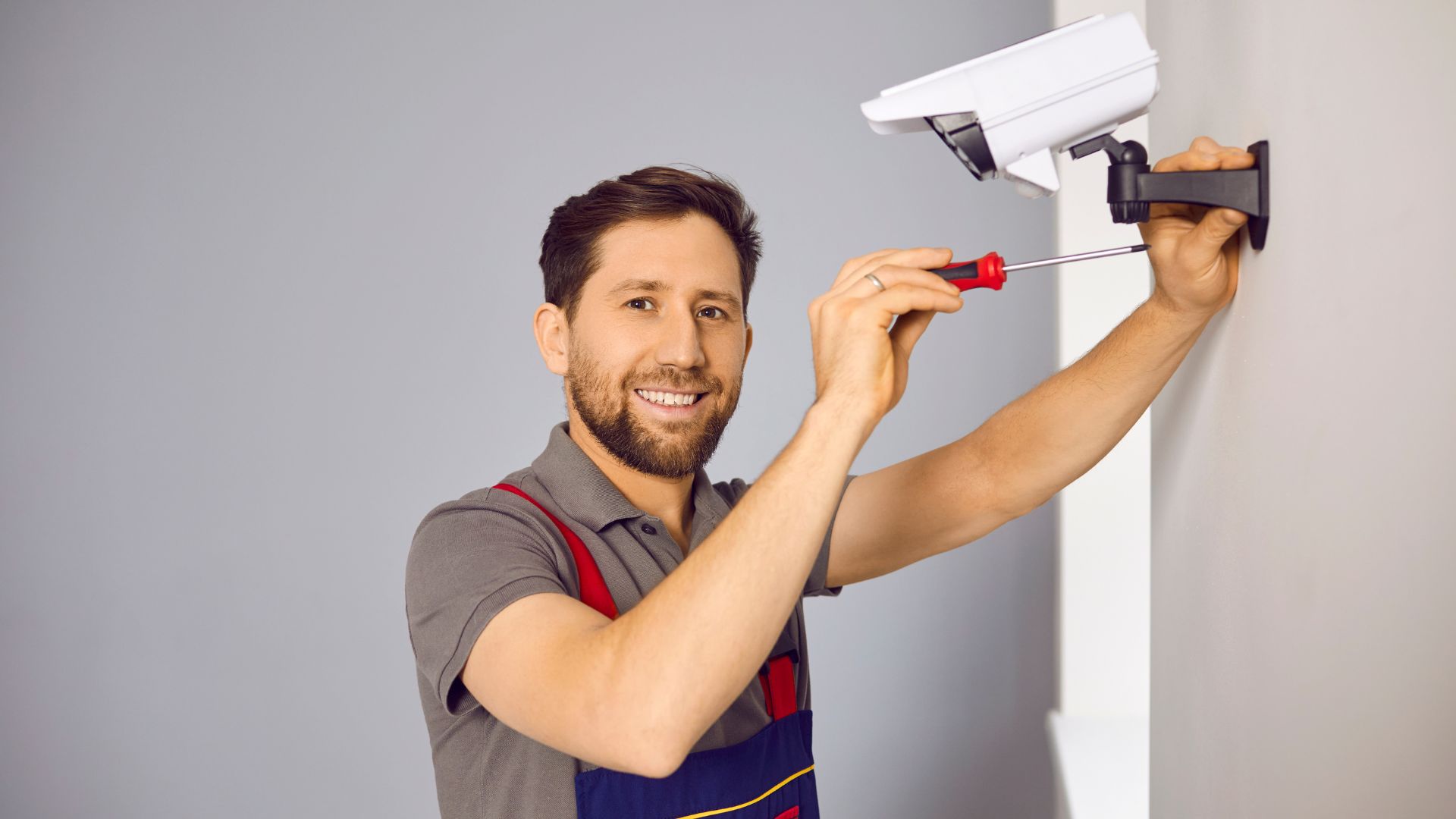 Reach Out to iCAN Electricians for Your Security Camera System: Expert Electrical Services