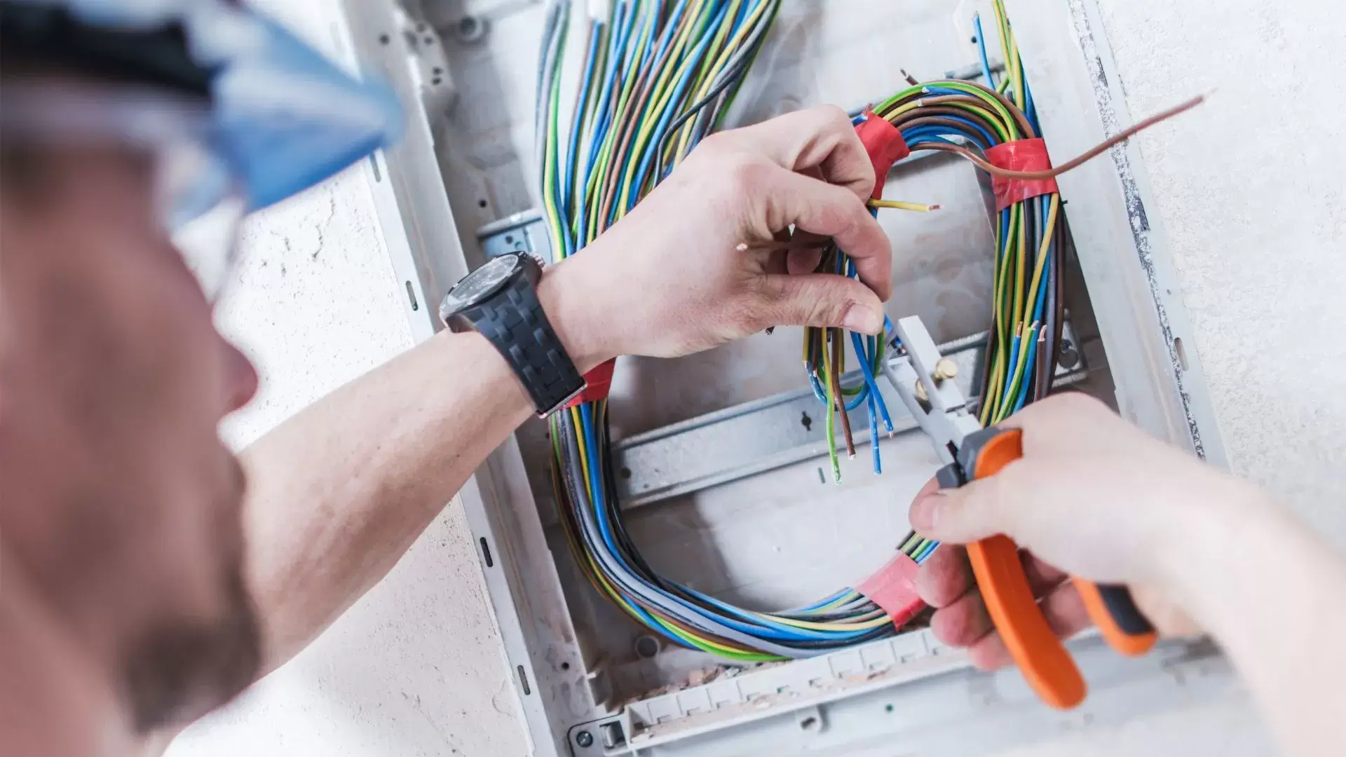 The Differences Between Wiring and Cabling in Mississauga 3