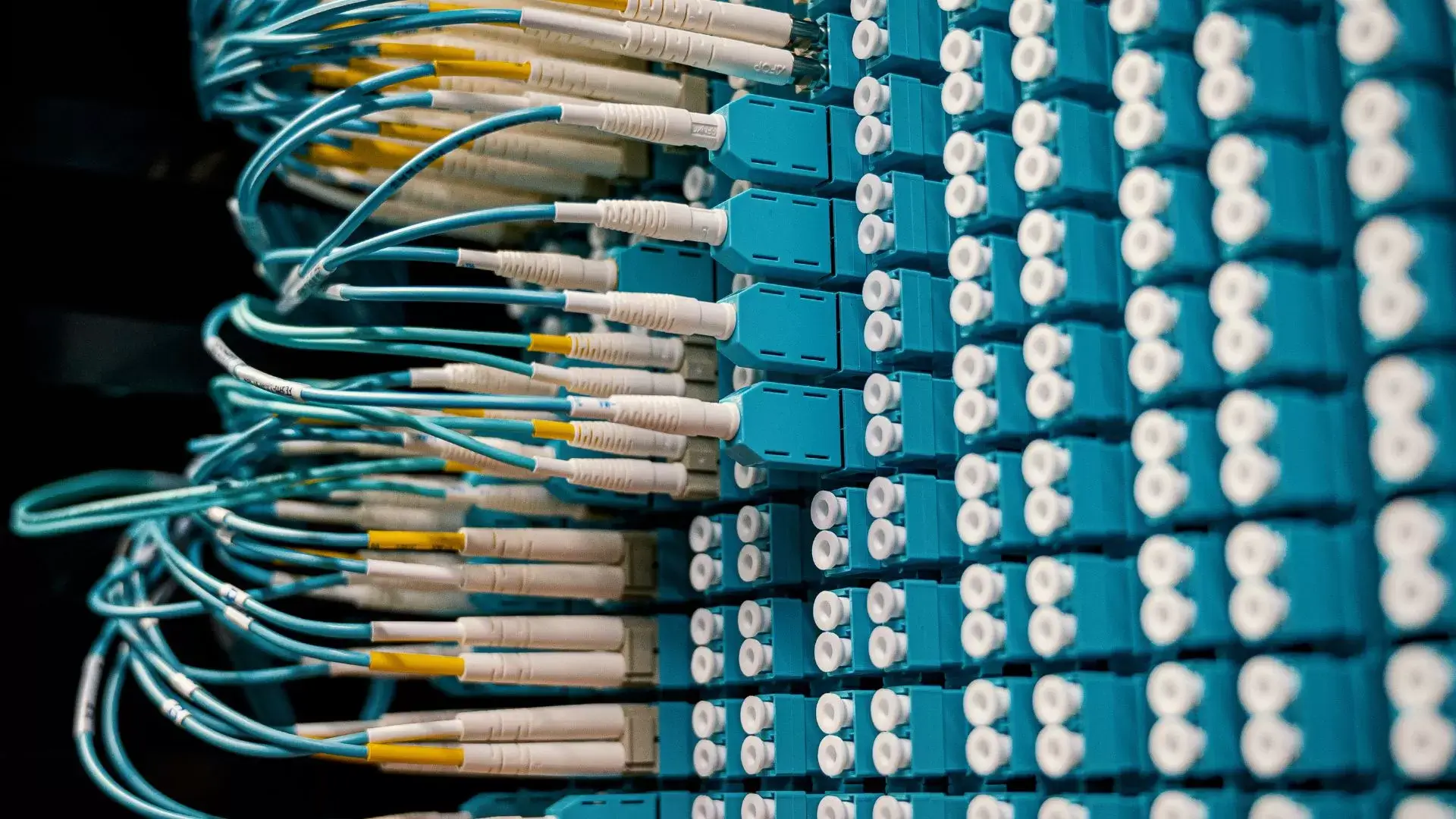 How Modernizing Your Network Cable and Wiring Can Improve Business Efficiency in Mississauga 4