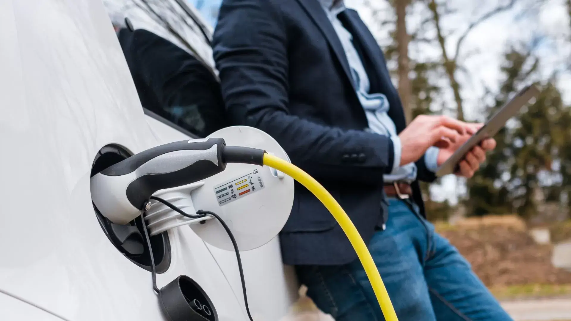 Benefits of EV Charging Load Management for Electricians