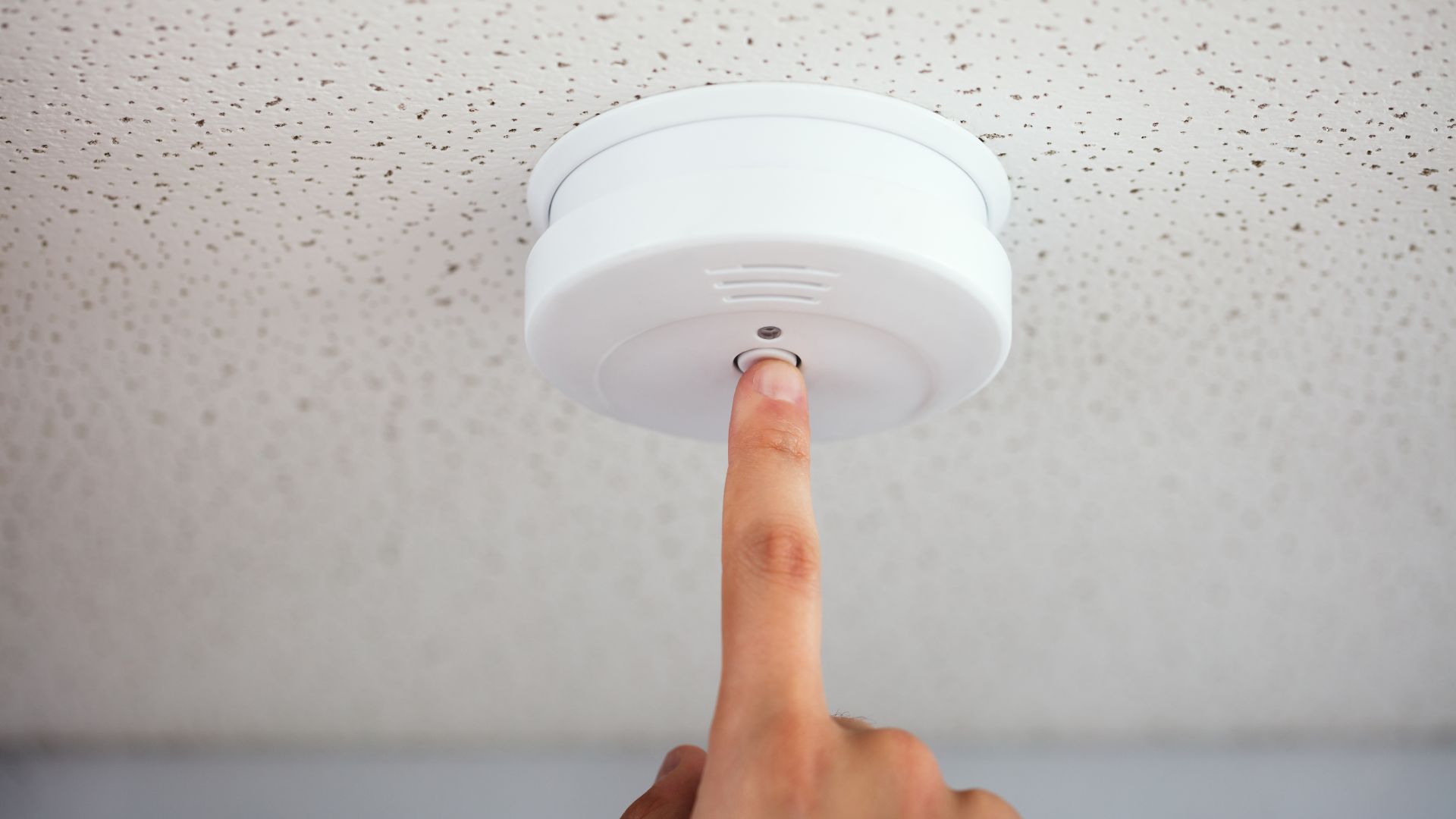 Assessing CO Detectors with Expert Electricians