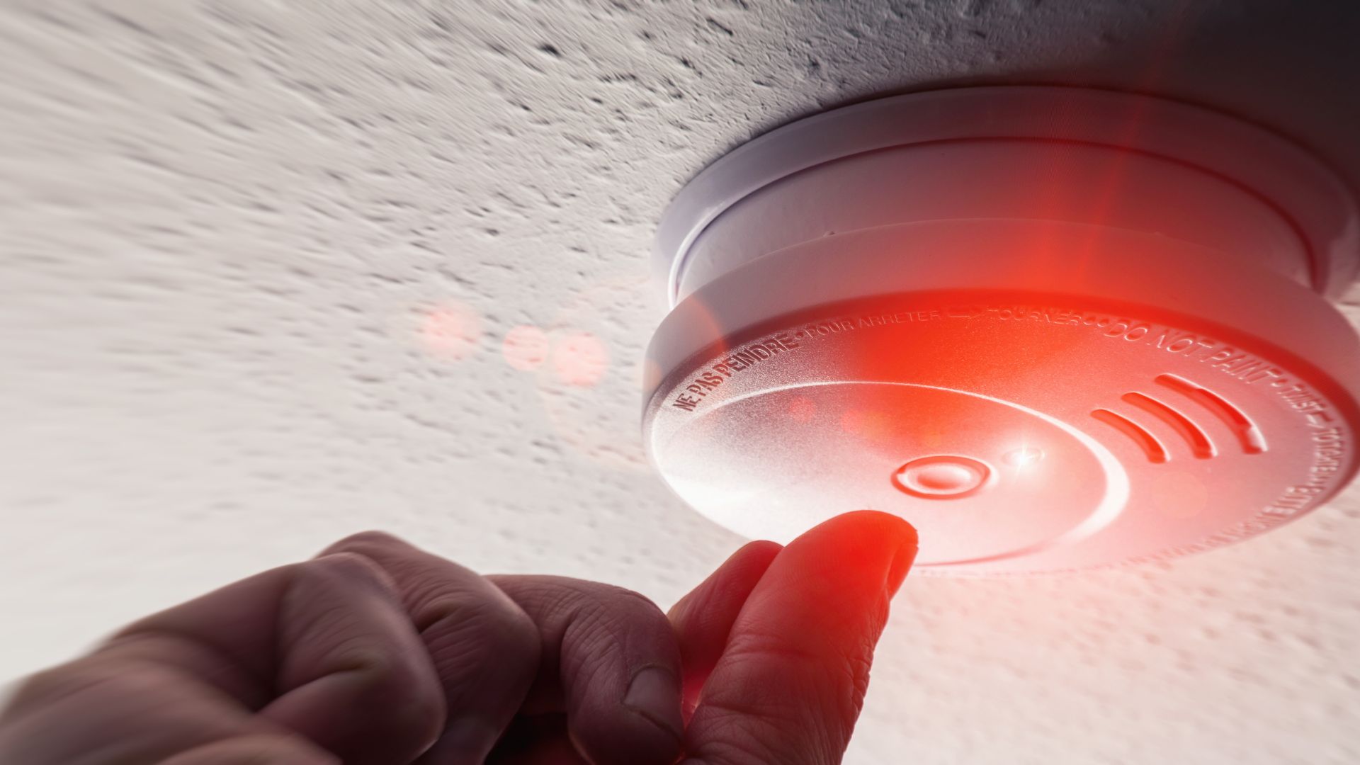 Efficient Installation Services for Smoke and Carbon Monoxide Detectors by Professional Electricians
