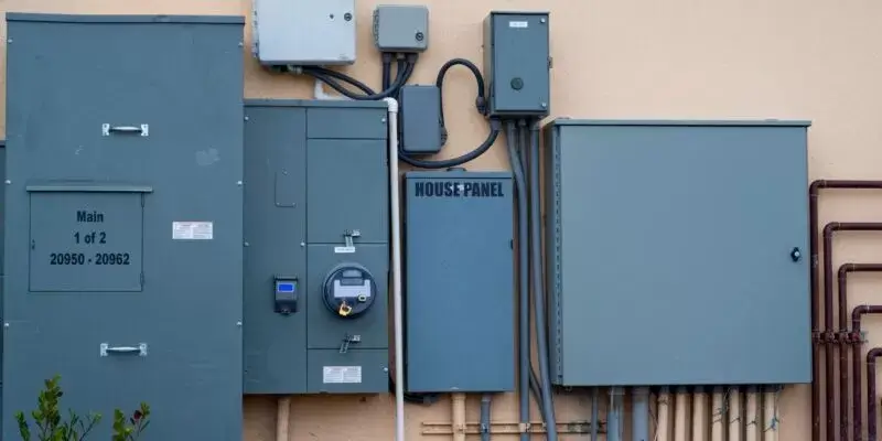 5 Reasons You Might Need an Electrical Panel Upgrade in Mississauga 4