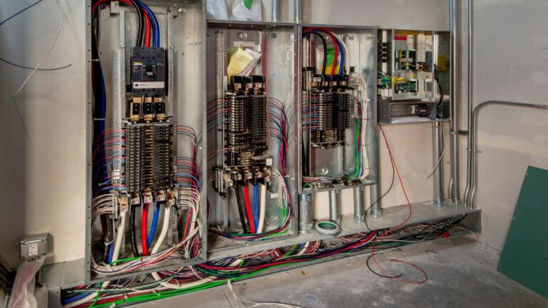 A Short Rundown on Your Electrical Panel in Mississauga