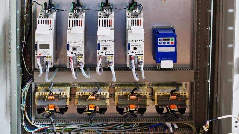 5 Main Types of Electrical Panels in Mississauga