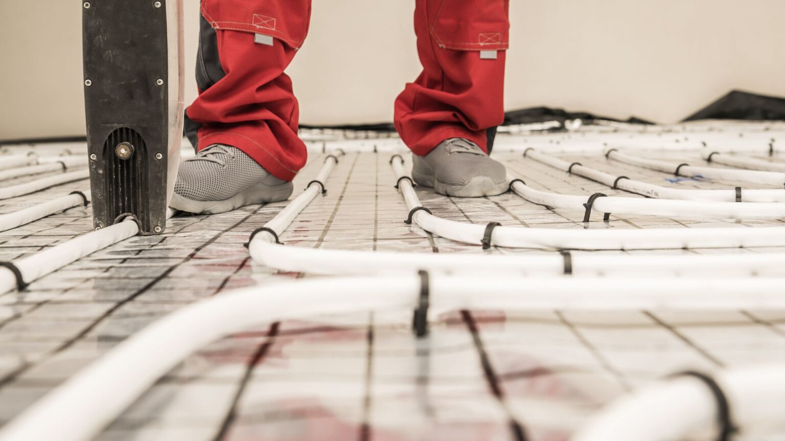 Advantages of Installing a Radiant Floor Heating System: Expertise by Electricians