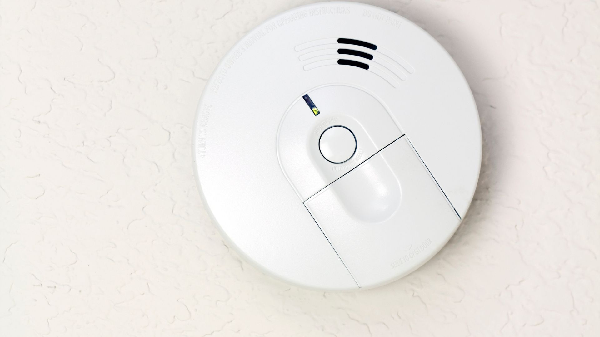 Advantages of Ensuring Proper Functionality in Smoke and Carbon Monoxide Alarms by iCAN Electricians