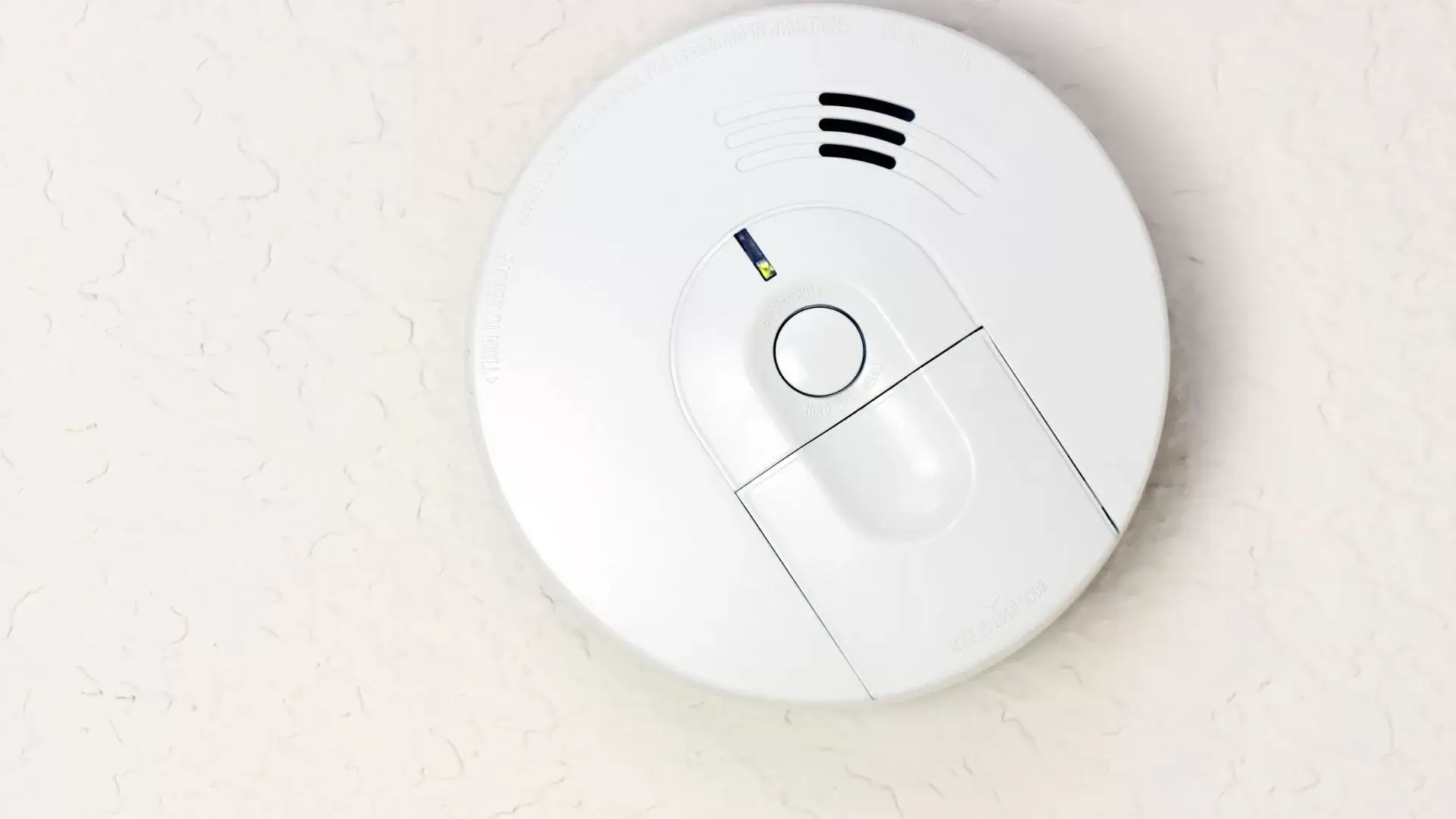 Advantages of Ensuring Proper Functionality in Smoke and Carbon Monoxide Alarms by iCAN Electricians